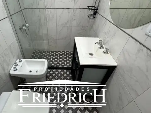 Casa 3 ambientes con 2 baños