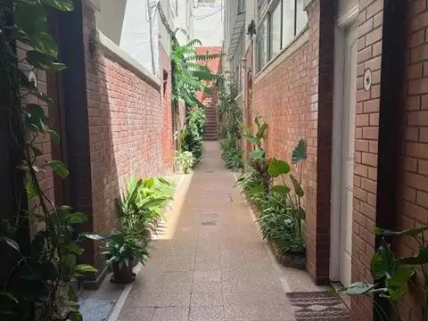 Av. Caseros 750