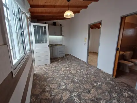 French 2500, Piso 2