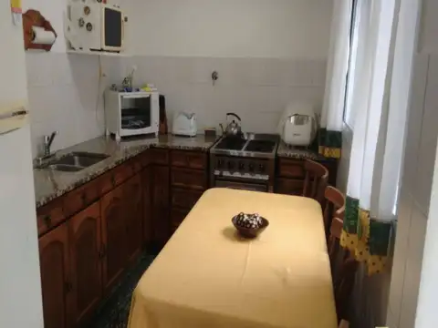 Casa 3 ambientes con 2 baños