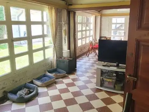 Casa en Venta con 3 cocheras