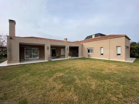 Casa en Venta de 4 dormitorios