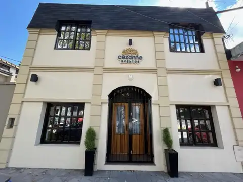 LOCAL TOTALMENTE RECICLADO A SALON DE FIESTAS