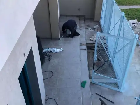 Sigmun Freud 2617 , Piso 1
