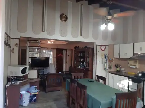 Depto Tipo Casa en Venta en Lomas del Mirador, USD 110.000