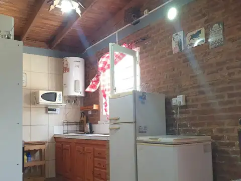 CASA QUINTA EN VENTA ARTURO SEGUI 3 DORMITORIOS