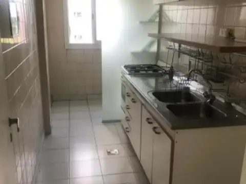 Av. Crisólogo Larralde 2000