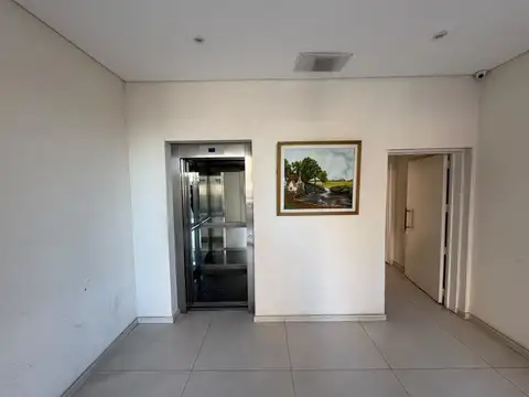 Avenida Mitre 700, Piso 12