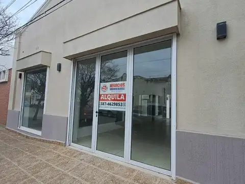 Locales Comerciales en Alquiler Galeria CM  s/ Cabred