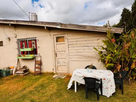 Casa 2 ambientes con 1 baño
