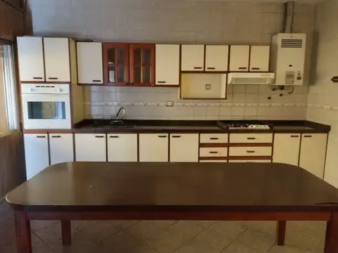 Depto Tipo Casa 5 ambientes con 1 baño