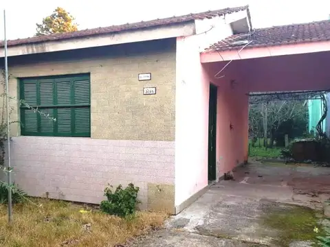 Casa 3 ambientes con 1 baño