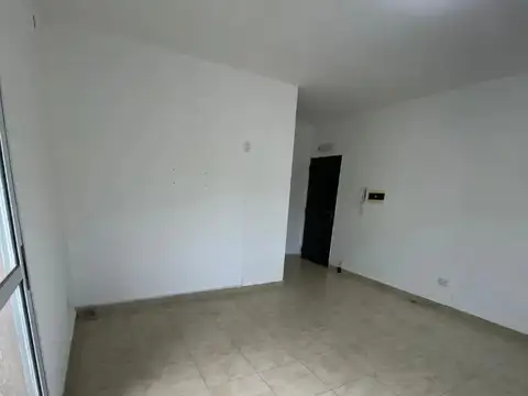 Monoambiente En Alquiler, Km 40, Expensas Incl. 2400