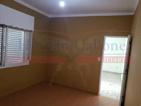 Depto Tipo Casa en Alquiler en Ramos Mejia, $ 500.000