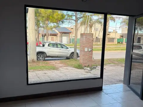 Local en Alquiler en Roldan, $ 600.000