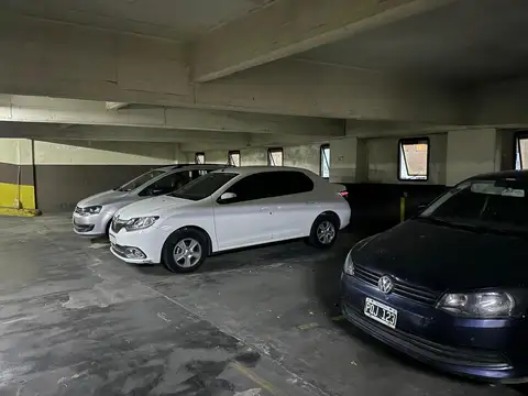 COCHERA EN VENTA RECOLETA - OPORTUNIDAD