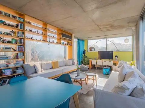 Casa 7 ambientes con 3 baños