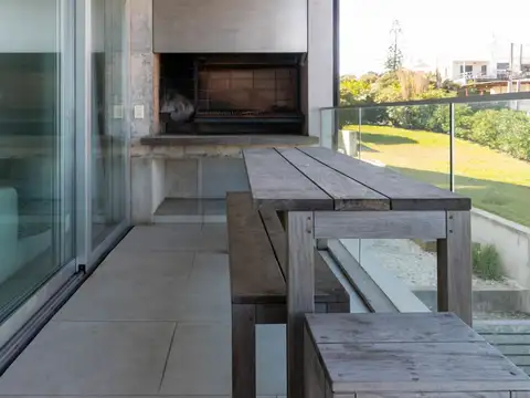 Casa en Venta en La Barra, USD 1.500.000