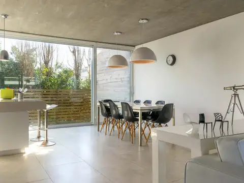 VENTA DE MB CASA 5 DORM LA BARRA A PASOS DE LA PLAYA