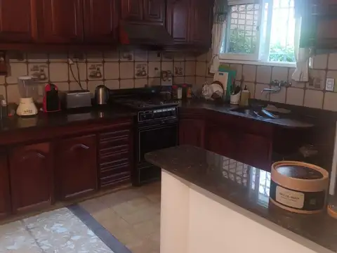 VENTA CASA EN BARRIO MAIPU I SECC.