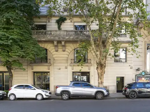 Av. Alvear y Libertad