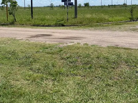 Los Paraisos esquina Cecilia Ducau 2400