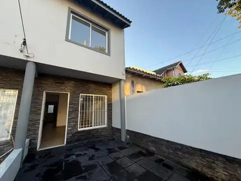 Depto Tipo Casa en Alquiler 12 años