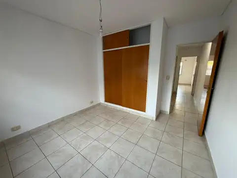 Depto Tipo Casa en Alquiler de 3 ambientes