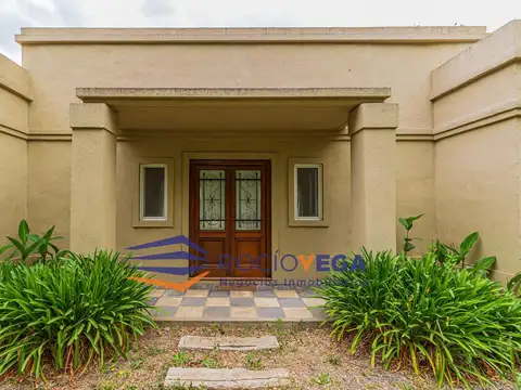 Hermosa casa en venta en Chacras de El Nacional, Gral. Rodríguez