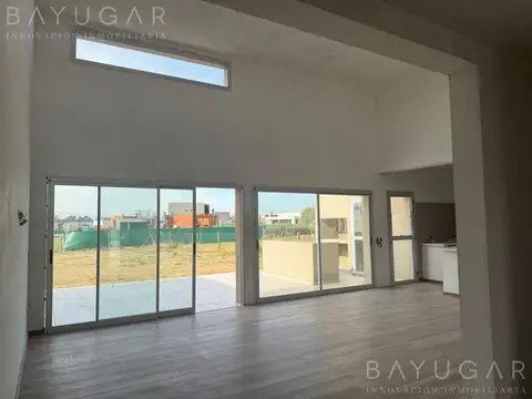 Venta Casa - Medal Country Club - Pilar