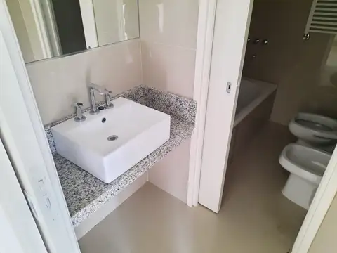 Departamento en Venta al Noreste