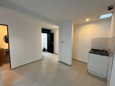 Casa Reciclada de Pasillo de Un Dormitorio en Venta
