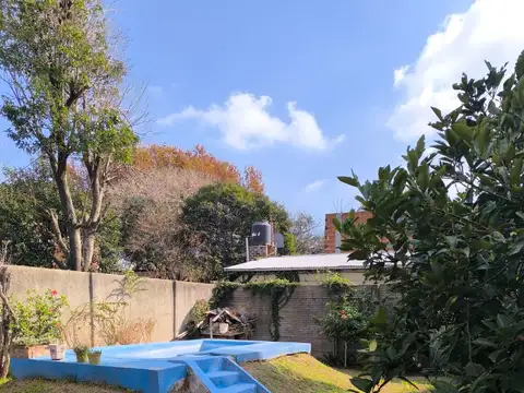 Casa 3 ambientes con 1 baño