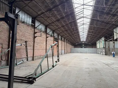 Galpon en Alquiler 50  mts Fondo