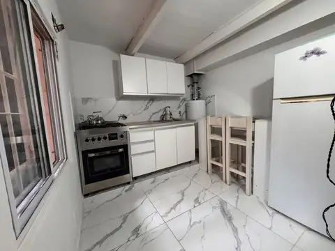 Gobernador Felipe Llavallol 900