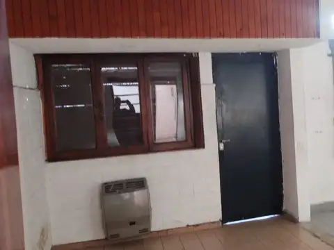 Oficina en Alquiler en Villa Luzuriaga, $ 900.000