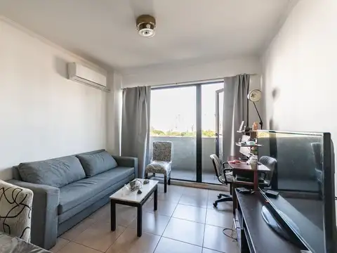 2 AMB. BALCON, COCHERA PILETA GYM APTO PROFESIONAL