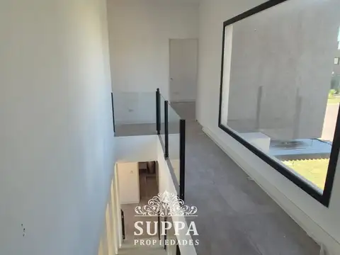Casa 5 ambientes con 3 baños