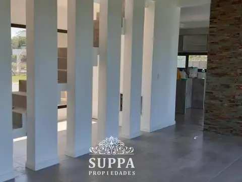 Casa en Alquiler de 4 dormitorios