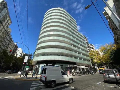 Alquiler Temporario - Recoleta - Av. Santa Fe y Agüero, departamento tipo LOFT piso 8 al frente.
