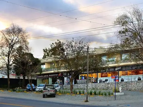 Departamento en venta, 3 ambientes en Villa del Lago, apto profesional