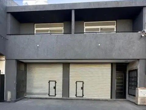 Local en Muñiz