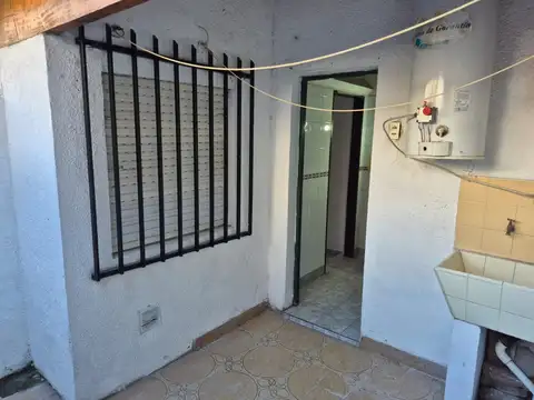 Depto Tipo Casa en Alquiler de 2 ambientes