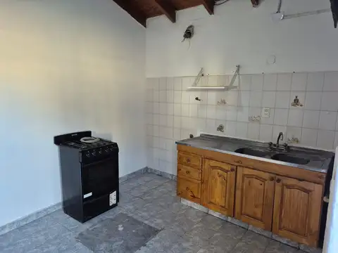 Depto Tipo Casa en Alquiler en Villa Ballester, $ 400.000