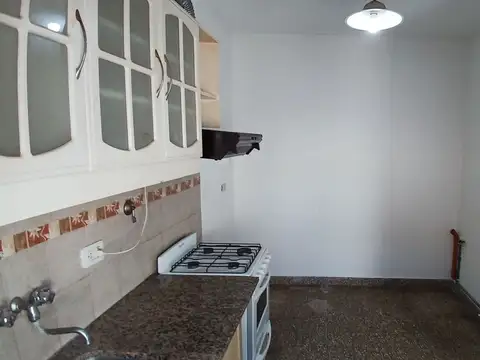 Depto Tipo Casa en Alquiler en La Plata, $ 430.000