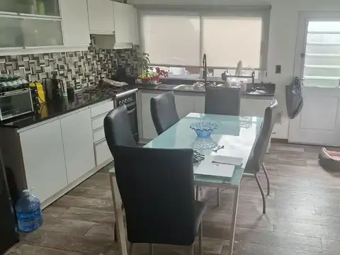 Casa en Venta en Pablo Podesta, USD 244.000