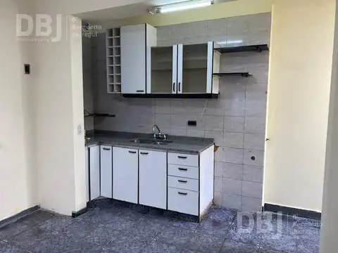 Depto Tipo Casa en Alquiler de 3 ambientes