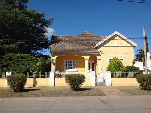 Remedios de Escalada equina Belgrano 200