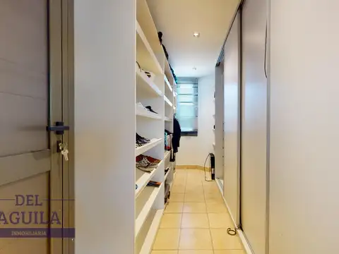 Espectacular Casa en Venta Barrio Dalviab, 650 metros cubiertos, 4 Dorm, 4 Baños, Piscina