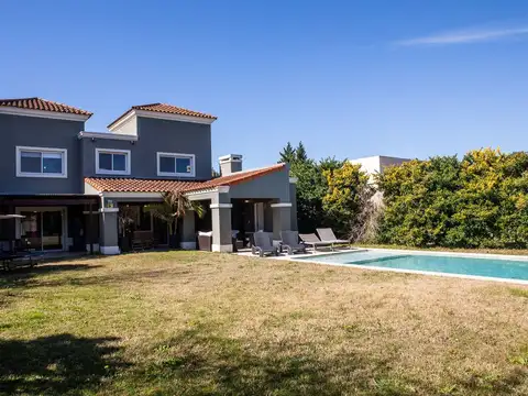 VENTA CASA 5 AMB Y DEPENDENCIA C/ BAÑO